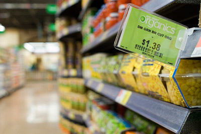 Organic label on Walmart shelf